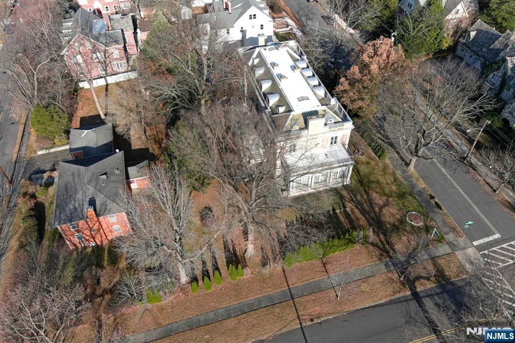 Newark, New Jersey, 07104, United States, 15 Bedrooms Bedrooms, ,8 BathroomsBathrooms,Residential,For Sale,1996233