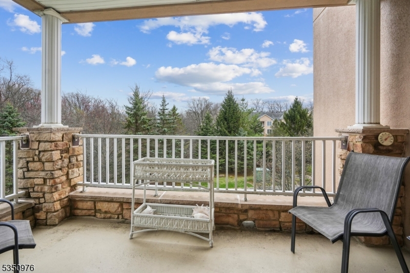 Rockaway Twp., New Jersey, 07866, United States, 2 Bedrooms Bedrooms, ,2 BathroomsBathrooms,Residential,For Sale,1770221