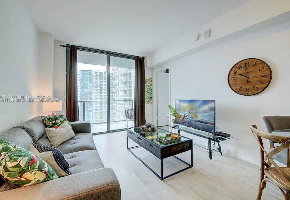 Miami, Florida, 33137, United States, 1 Bedroom Bedrooms, ,1 BathroomBathrooms,Residential,For Sale,1743850