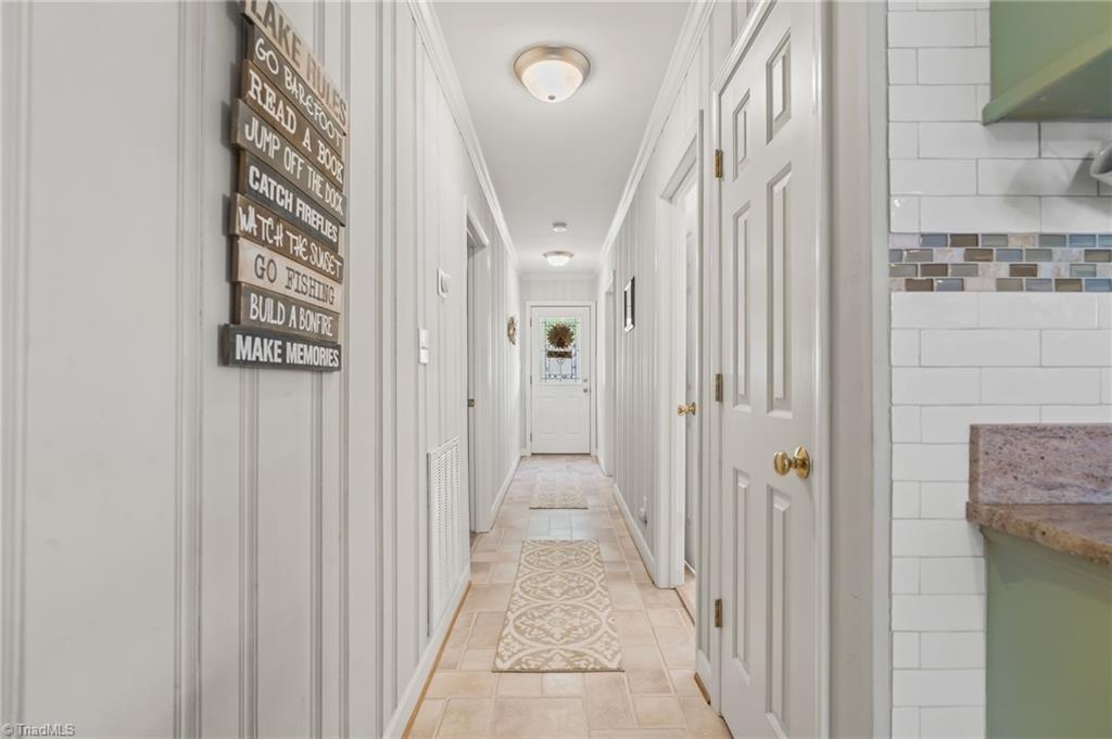 New London, North Carolina, 28127, United States, 3 Bedrooms Bedrooms, ,2 BathroomsBathrooms,Residential,For Sale,1991438