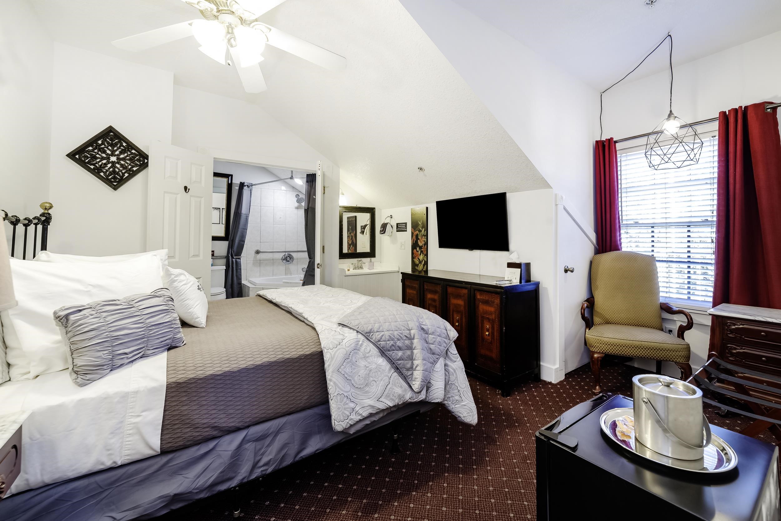 St Augustine, Florida, 32084, United States, 17 Bedrooms Bedrooms, ,17 BathroomsBathrooms,Residential,For Sale,1995704