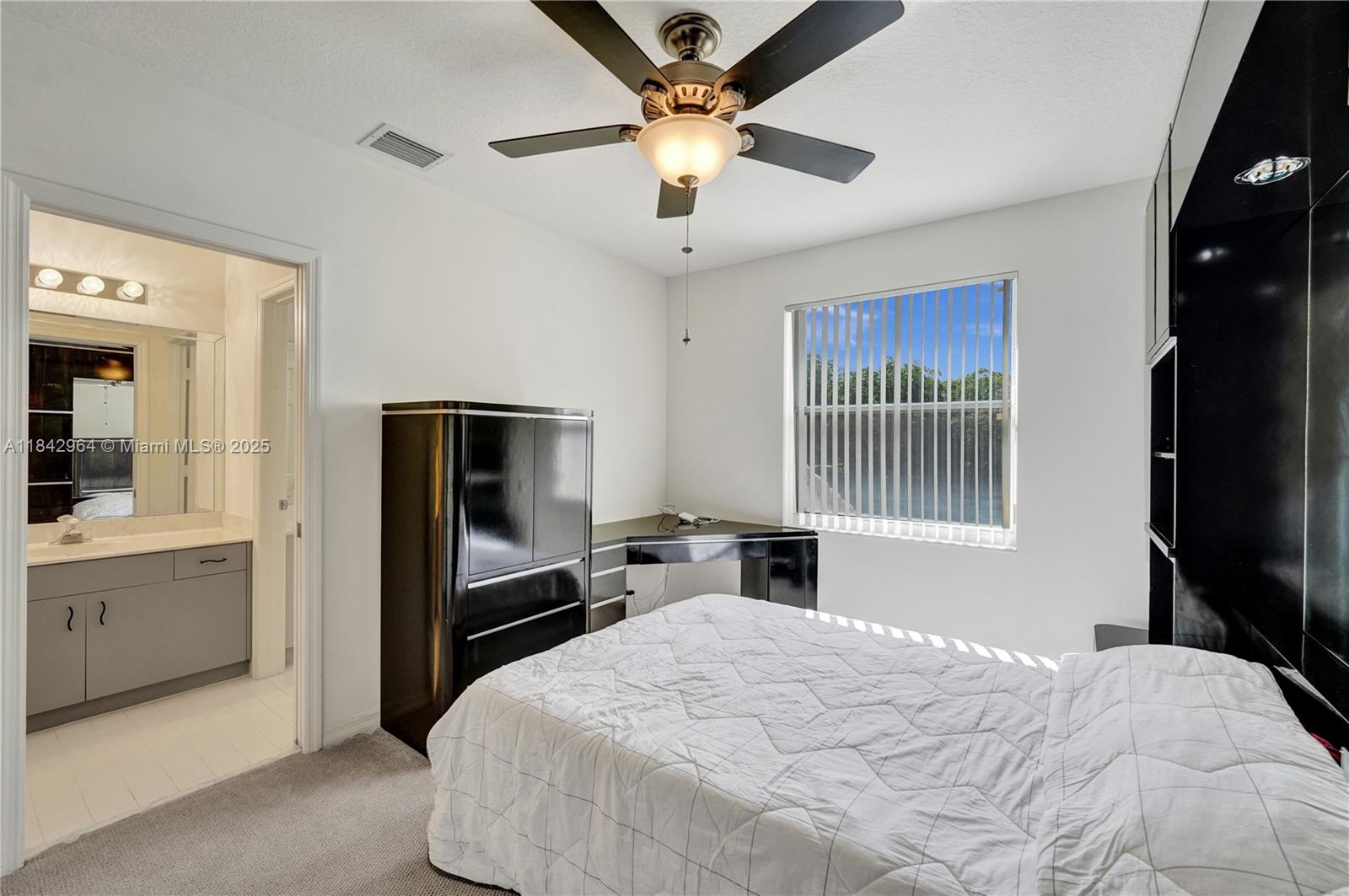 Weston, Florida, 33326, United States, 5 Bedrooms Bedrooms, ,4 BathroomsBathrooms,Residential,For Sale,1987523