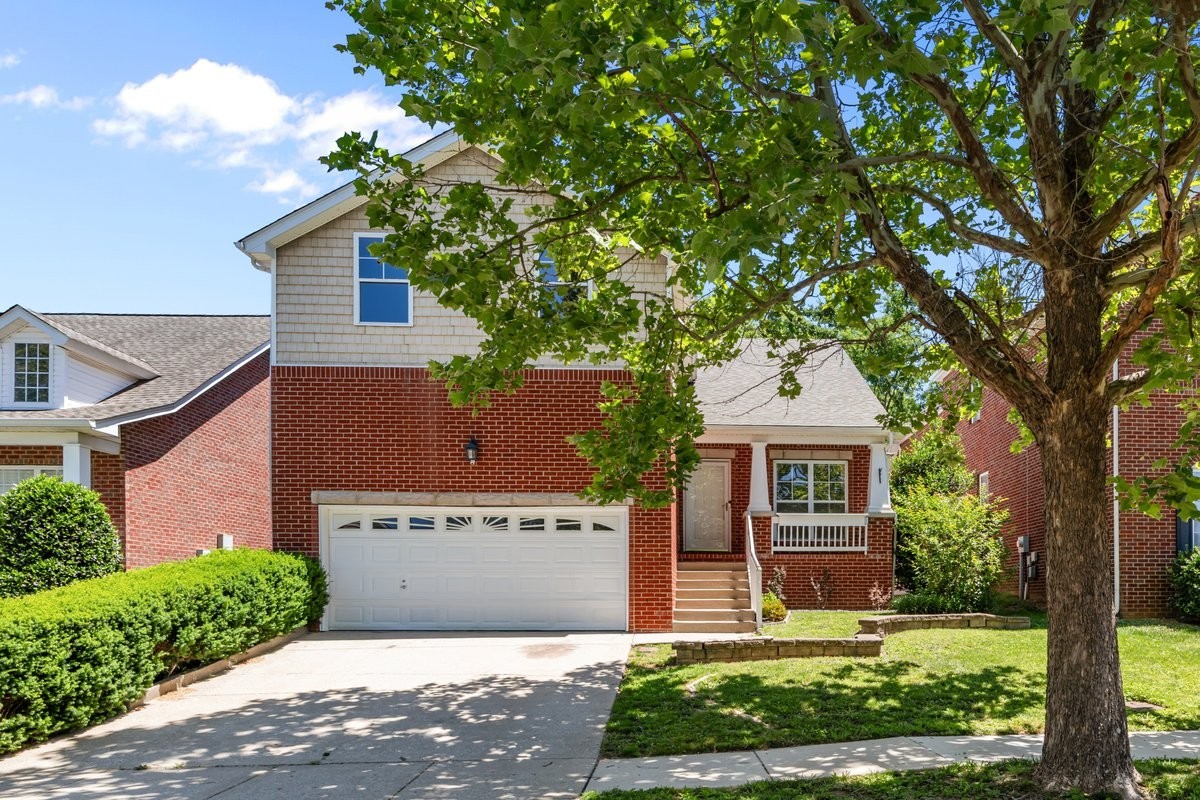 Bridgeport Dr, Nashville, TN 37221 #1