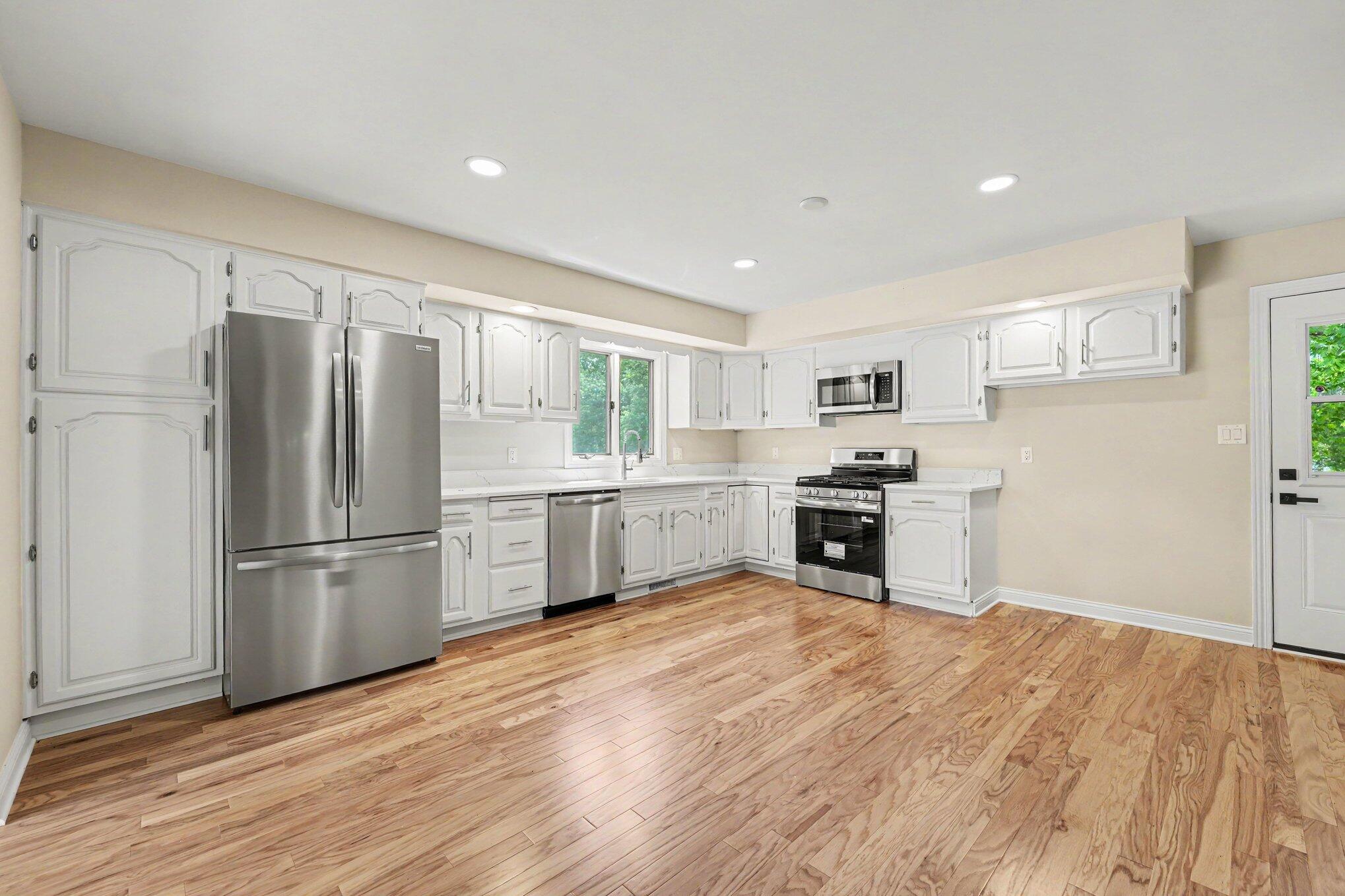 St. John, Indiana, 46373, United States, 3 Bedrooms Bedrooms, ,3 BathroomsBathrooms,Residential,For Sale,2049444