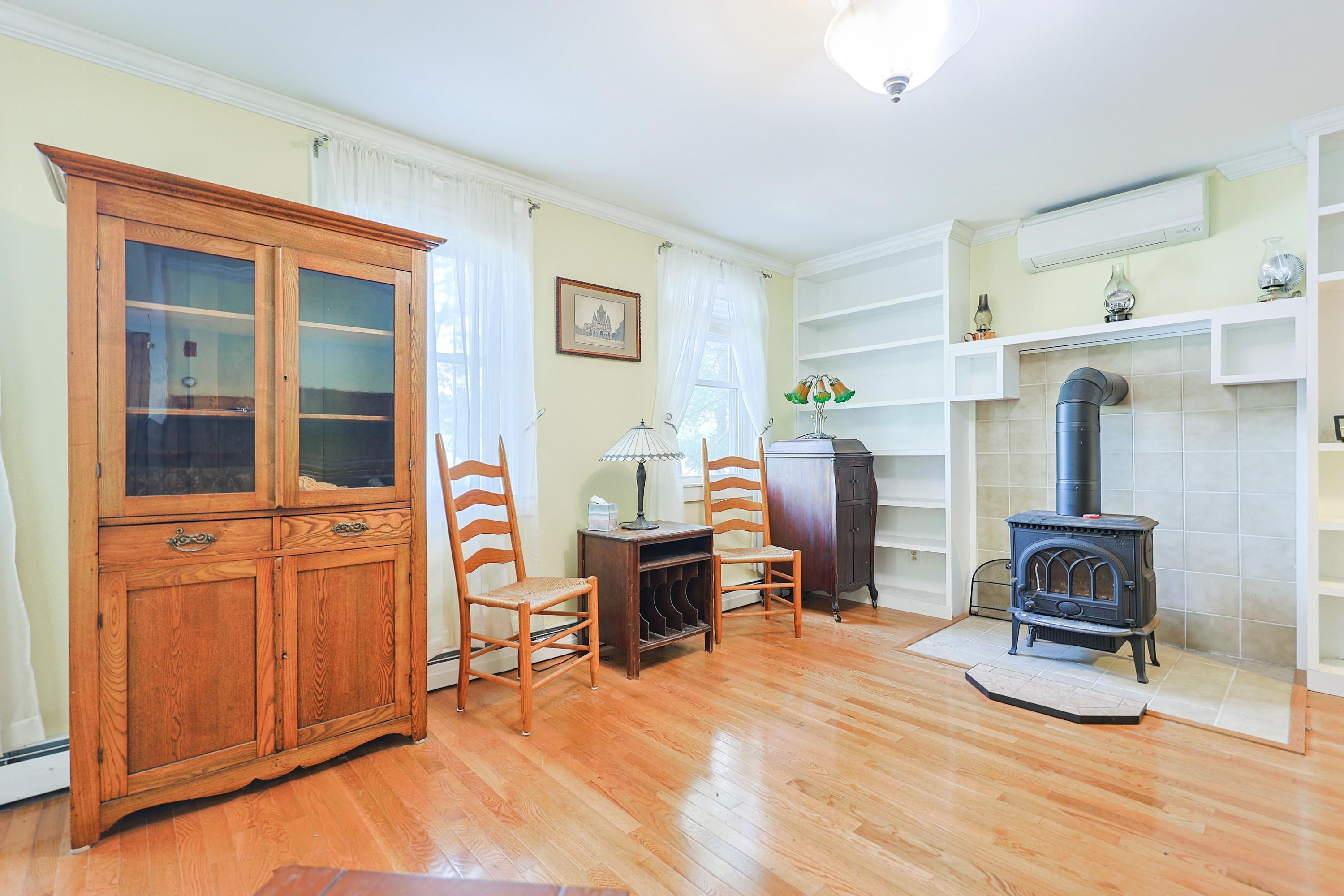 Ossipee, New Hampshire, 03814, United States, 2 Bedrooms Bedrooms, ,2 BathroomsBathrooms,Residential,For Sale,1895643