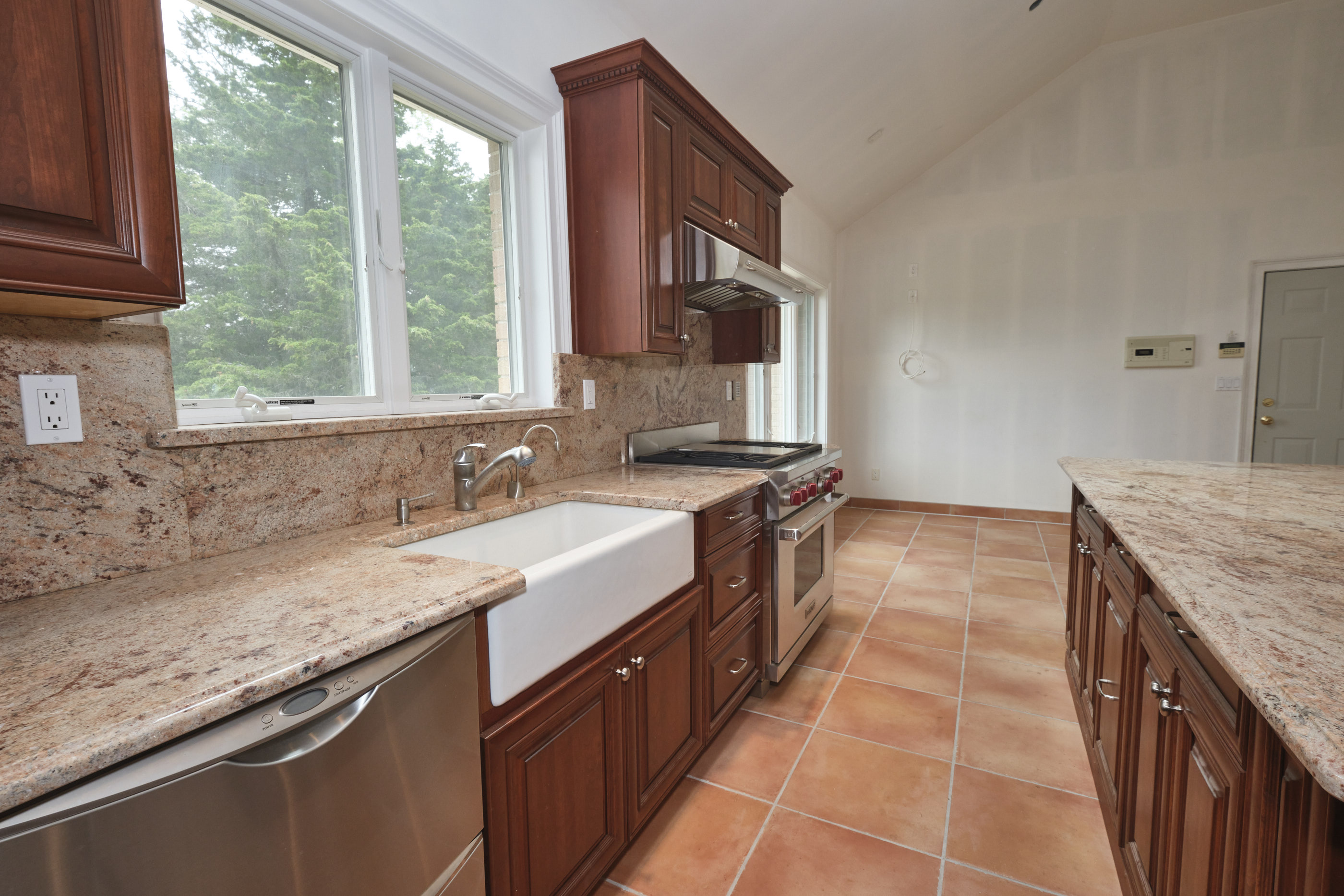 East Marion, New York, 11939, United States, 3 Bedrooms Bedrooms, ,3 BathroomsBathrooms,Residential,For Sale,1895057