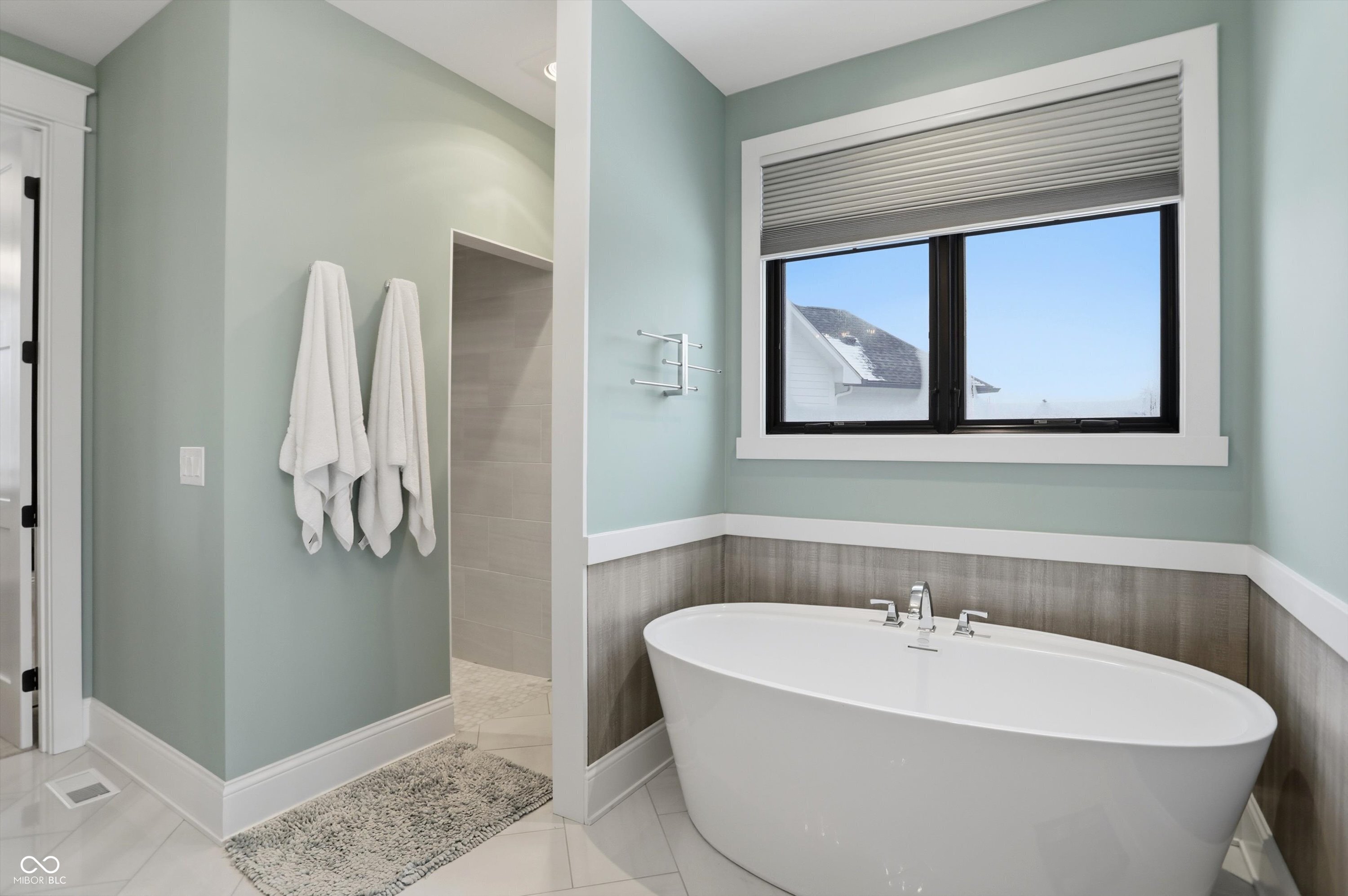 Carmel, Indiana, 46033, United States, 5 Bedrooms Bedrooms, ,5 BathroomsBathrooms,Residential,For Sale,2001203