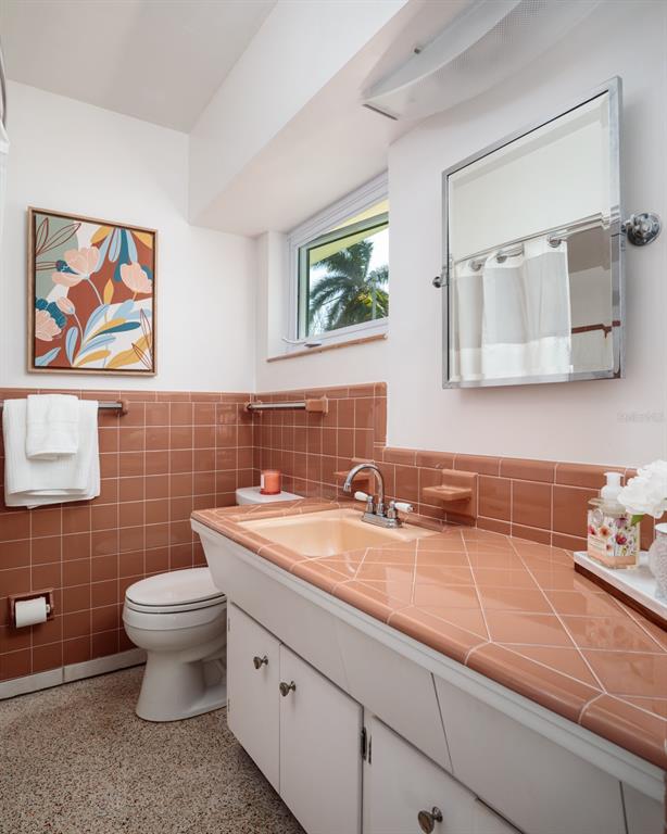 St Petersburg, Florida, 33705, United States, 3 Bedrooms Bedrooms, ,4 BathroomsBathrooms,Residential,For Sale,1793107