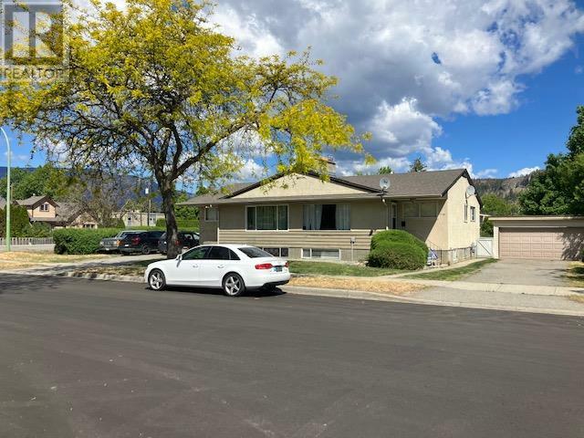 KELOWNA, British Columbia, V1Y 6W6, CA, 2 Bedrooms Bedrooms, ,1 BathroomBathrooms,Residential,For Sale,1961766