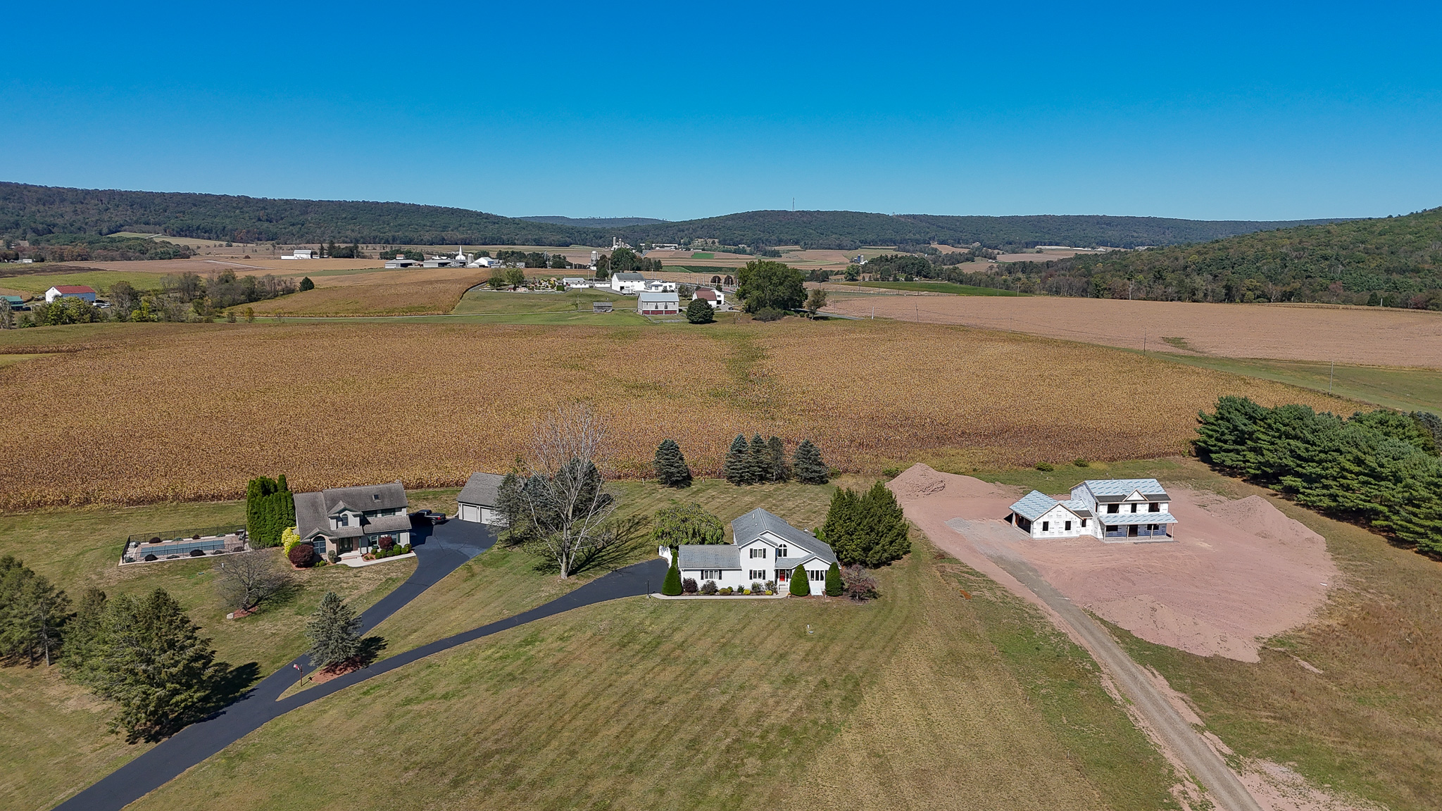 Tamaqua, Pennsylvania, 18252, United States, 4 Bedrooms Bedrooms, ,3 BathroomsBathrooms,Residential,For Sale,1980068