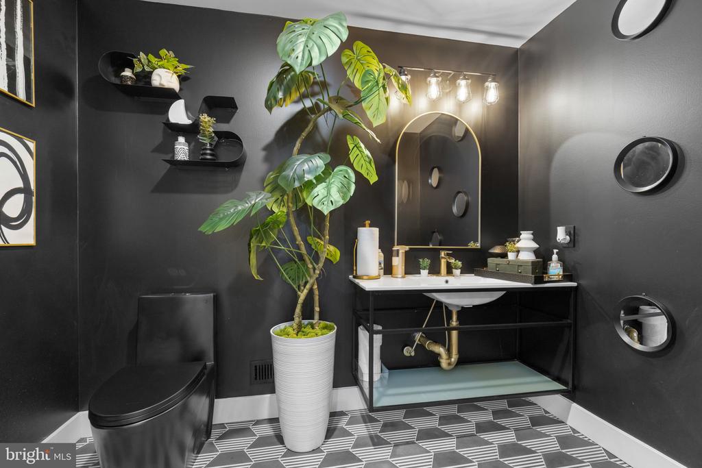 Spotsylvania, Virginia, 22551, United States, 4 Bedrooms Bedrooms, ,4 BathroomsBathrooms,Residential,For Sale,1981992