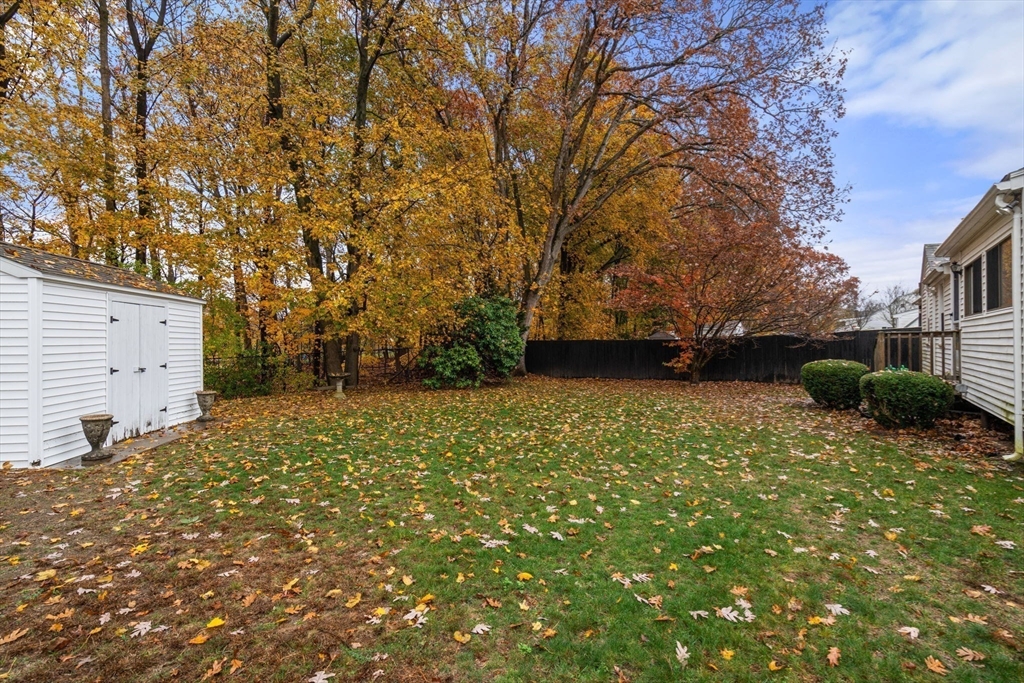 Norwood, Massachusetts, 02062, United States, 3 Bedrooms Bedrooms, ,2 BathroomsBathrooms,Residential,For Sale,1991969