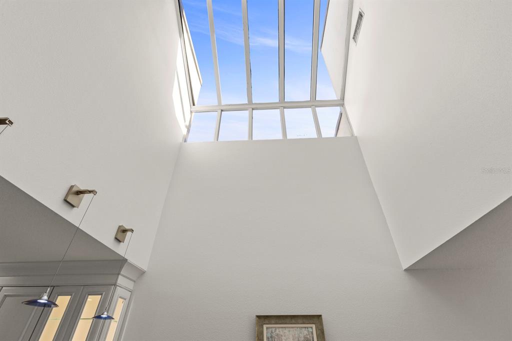 Longboat Key, Florida, 34228, United States, 2 Bedrooms Bedrooms, ,3 BathroomsBathrooms,Residential,For Sale,1743493