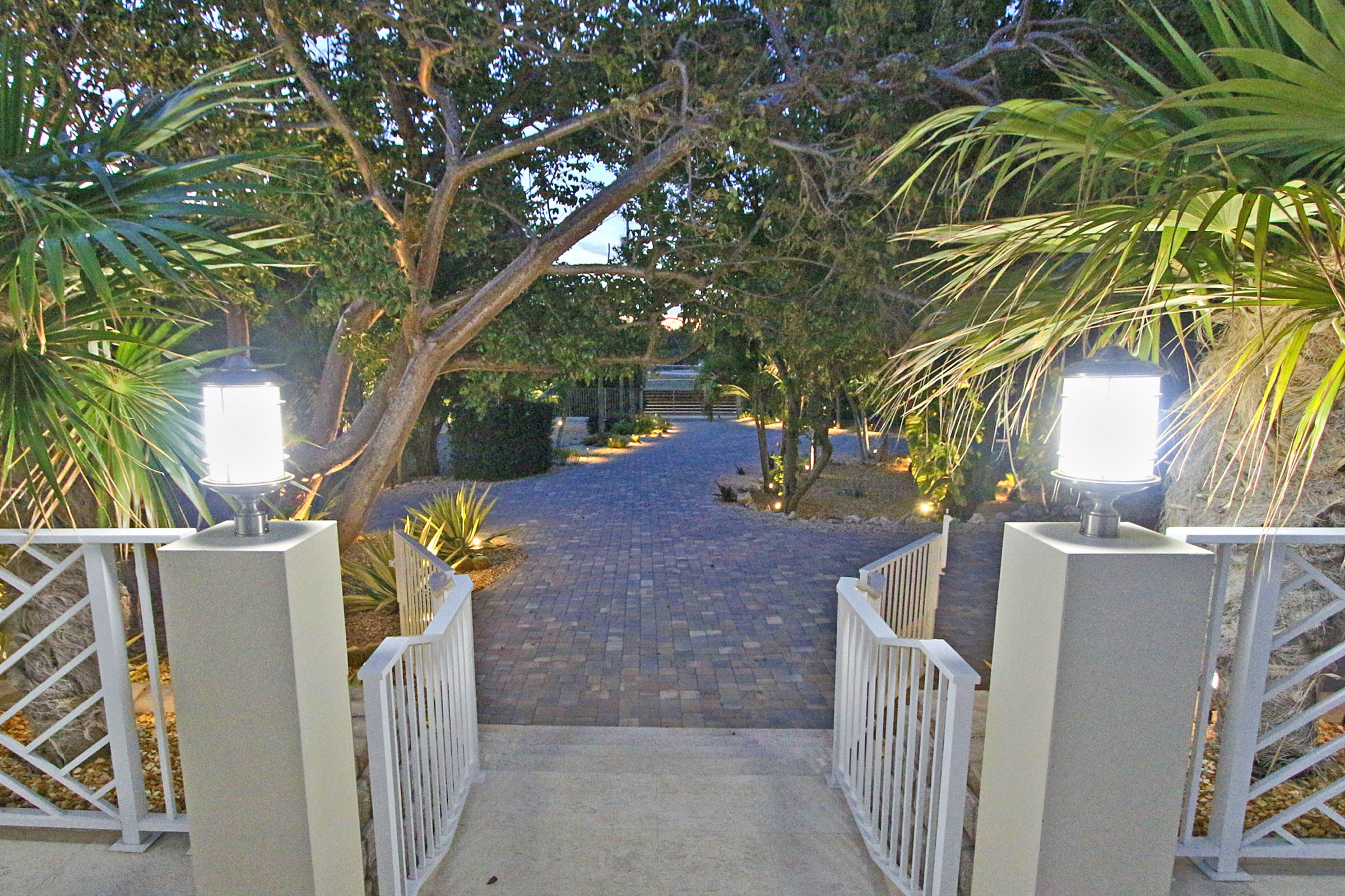 30 Ocean Front Drive, KEY LARGO, Florida, 33037, United States, 4 Bedrooms Bedrooms, ,4 BathroomsBathrooms,Residential,For Sale,30 Ocean Front Drive,1675367