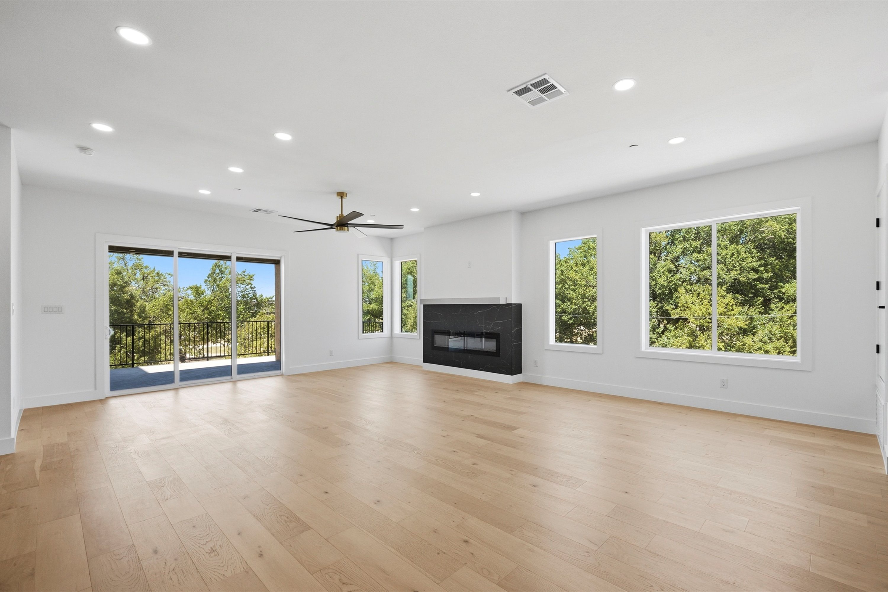  400 Vista Buena Trail, Fort Worth, TX, 76111 - 物件實景