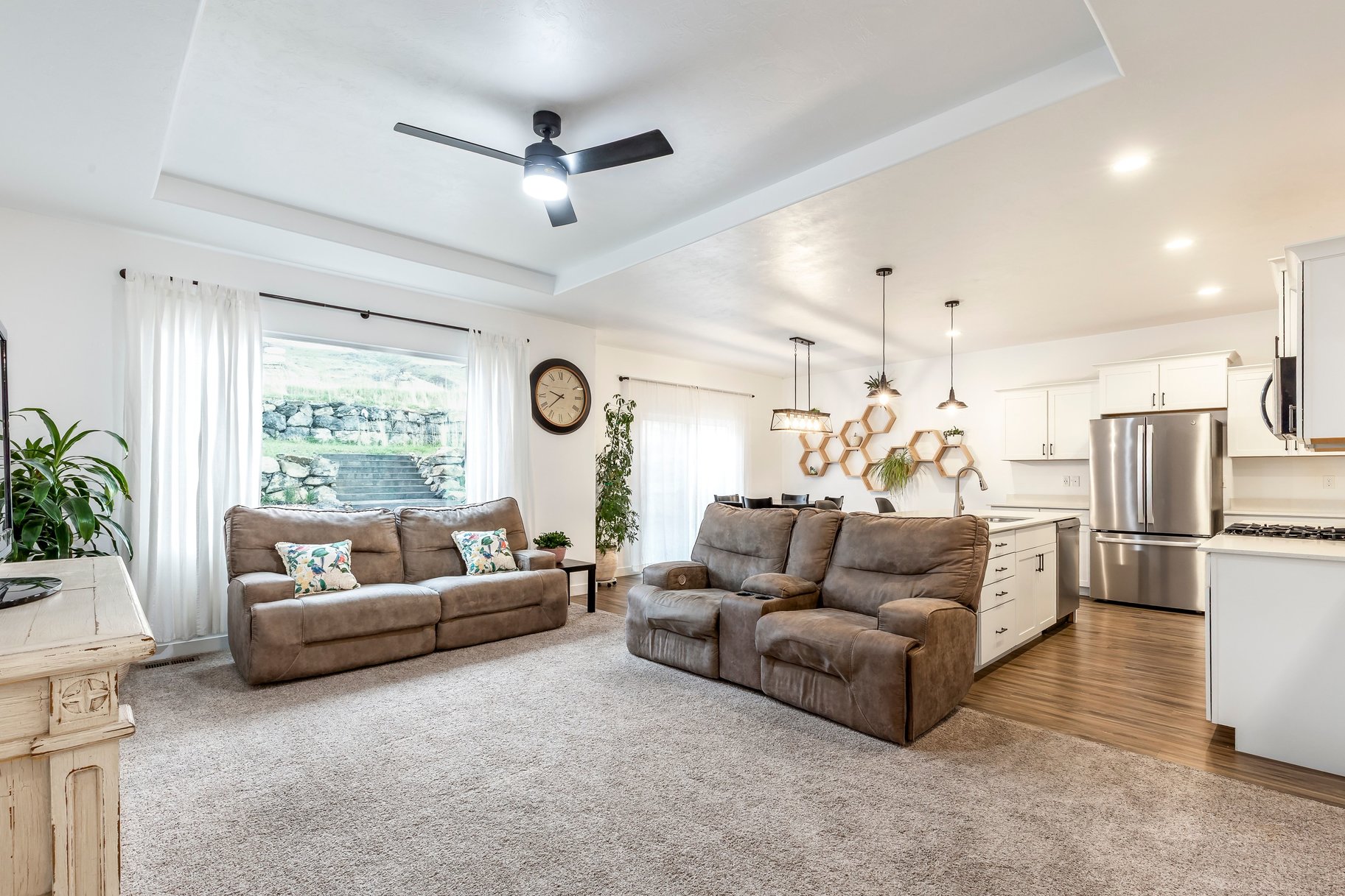  Fresh Lakepoint Find with Fast Airport Access - 物件實景