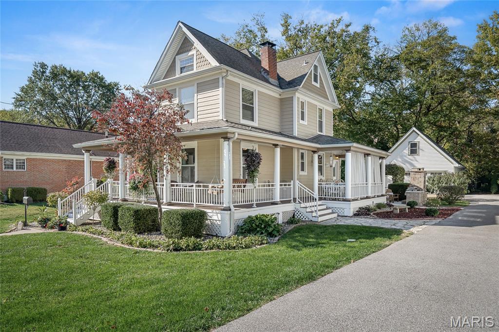 Kirkwood, Missouri, 63122, United States, 4 Bedrooms Bedrooms, ,4 BathroomsBathrooms,Residential,For Sale,1986224