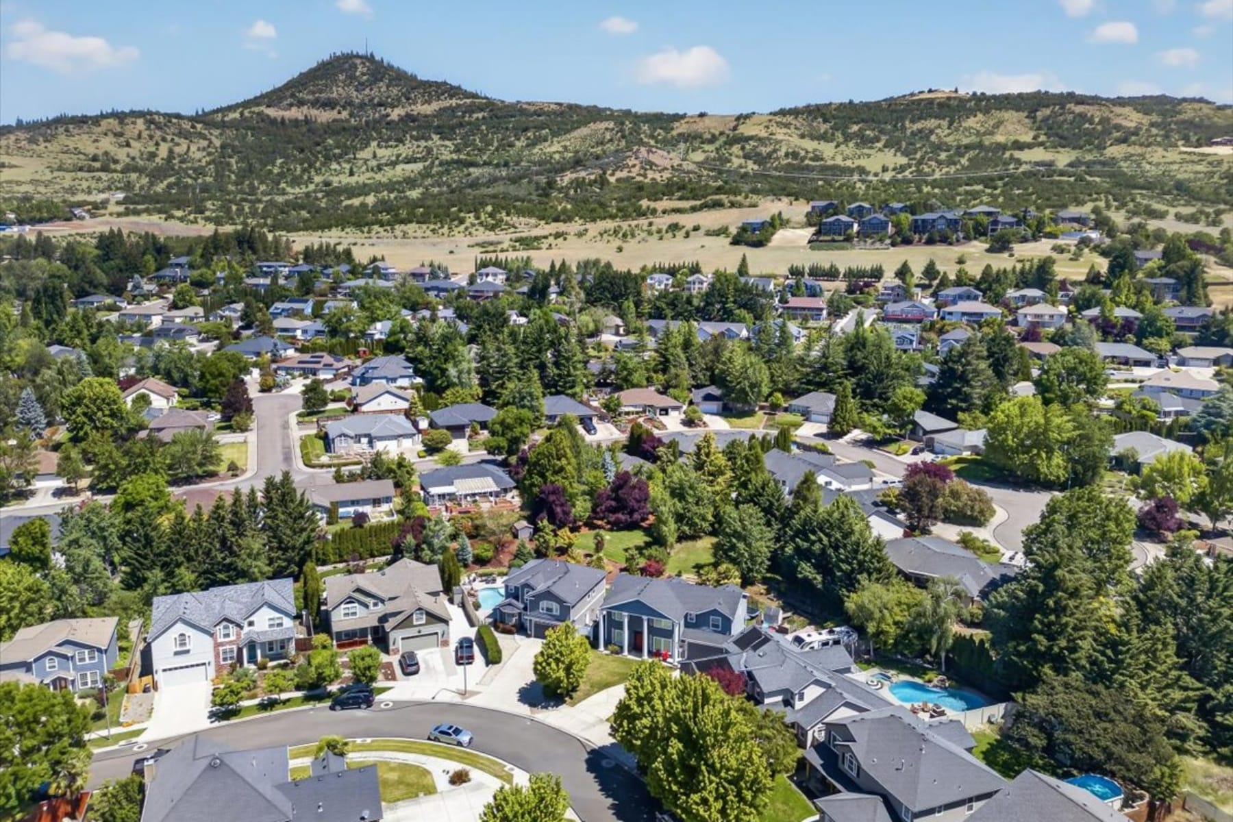  4573 Wolf Run Drive Medford, OR 97504 - 物件實景