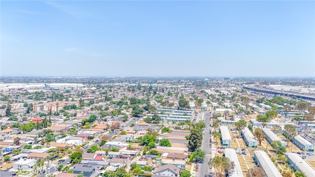 Los Angeles, California, 90059, United States, 2 Bedrooms Bedrooms, ,1 BathroomBathrooms,Residential,For Sale,1974329