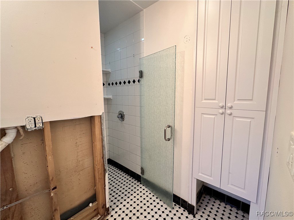 Crystal River, Florida, 34429, United States, 4 Bedrooms Bedrooms, ,3 BathroomsBathrooms,Residential,For Sale,1996734