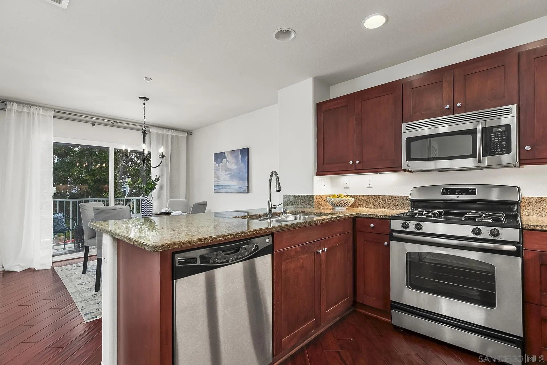 San Diego, California, 92106, United States, 2 Bedrooms Bedrooms, ,3 BathroomsBathrooms,Residential,For Sale,1919740