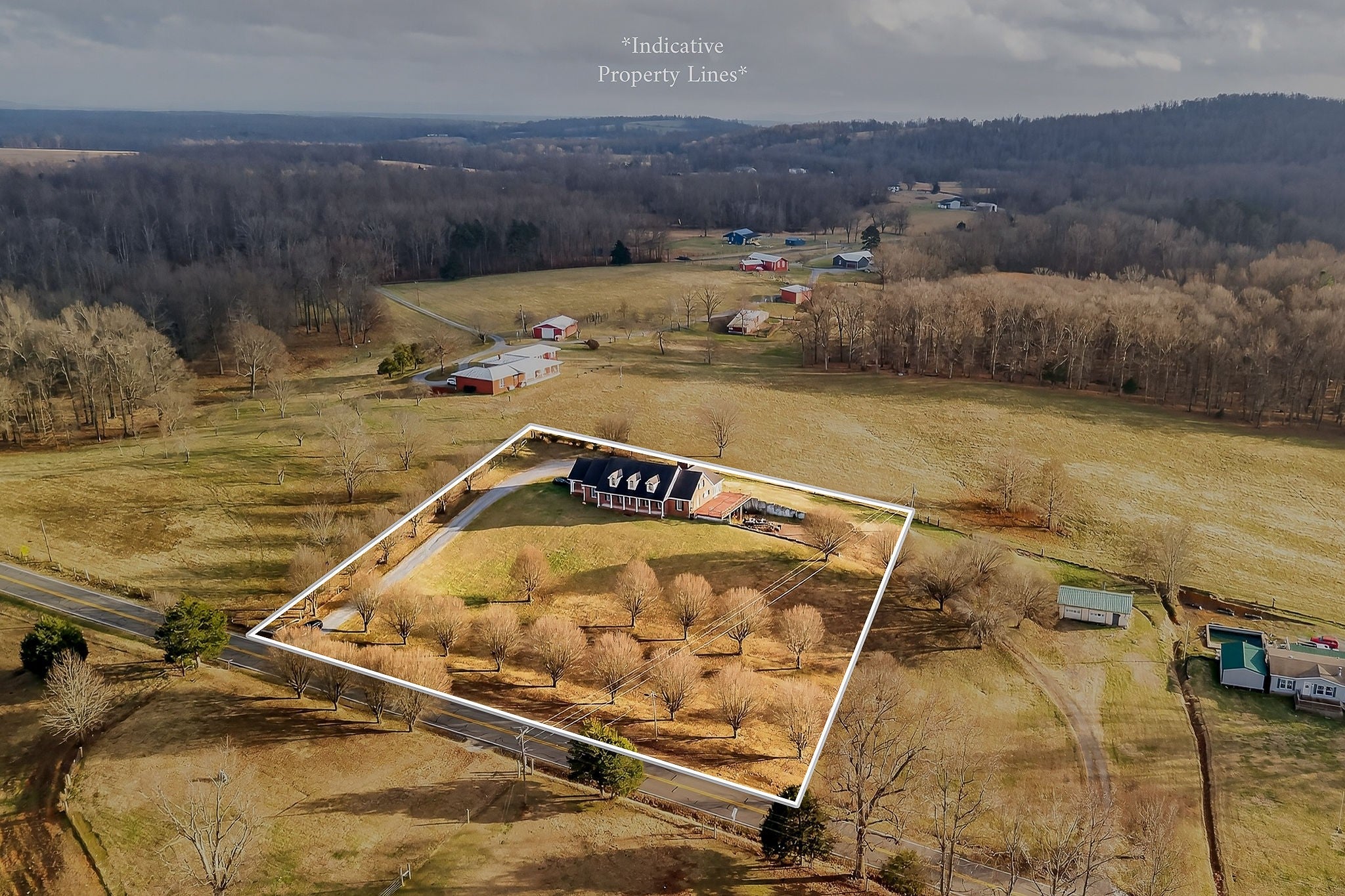 Smithville, Tennessee, 37166, United States, 6 Bedrooms Bedrooms, ,6 BathroomsBathrooms,Residential,For Sale,2008890