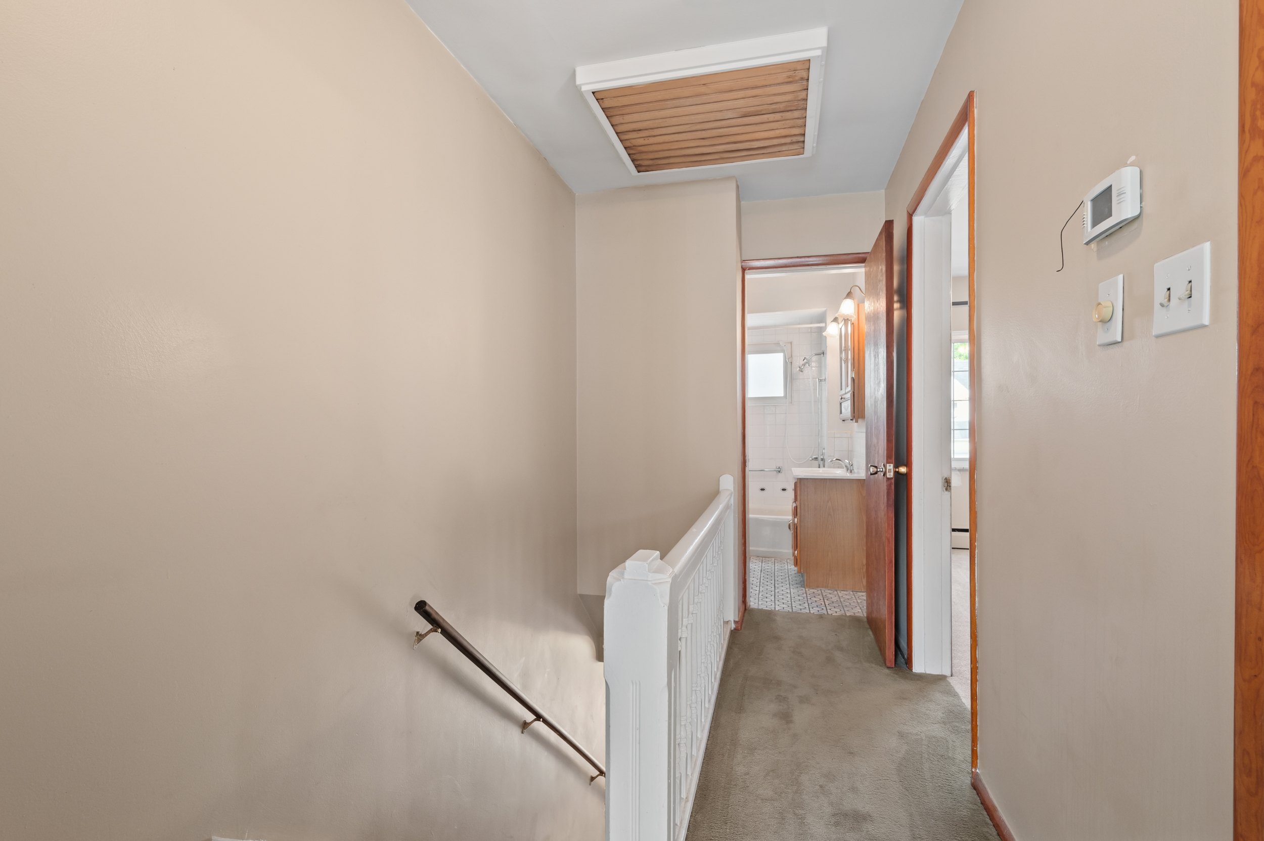  444 Russellwood Avenue, McKees Rocks, PA 15136 - 物件實景