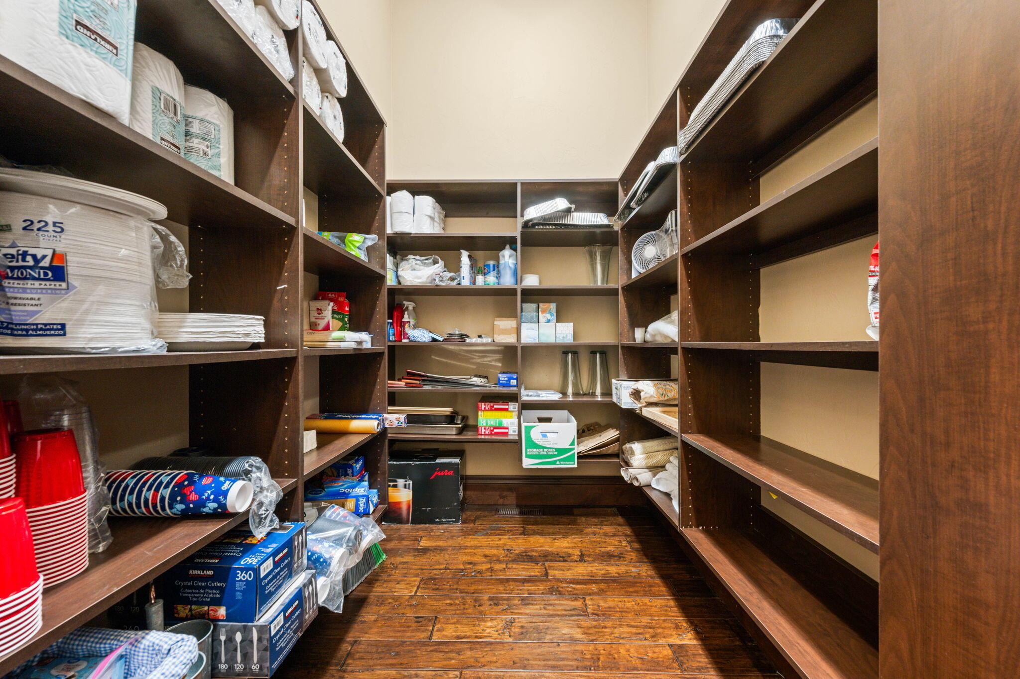 Washington, Utah, 84780, United States, 8 Bedrooms Bedrooms, ,9 BathroomsBathrooms,Residential,For Sale,1988893