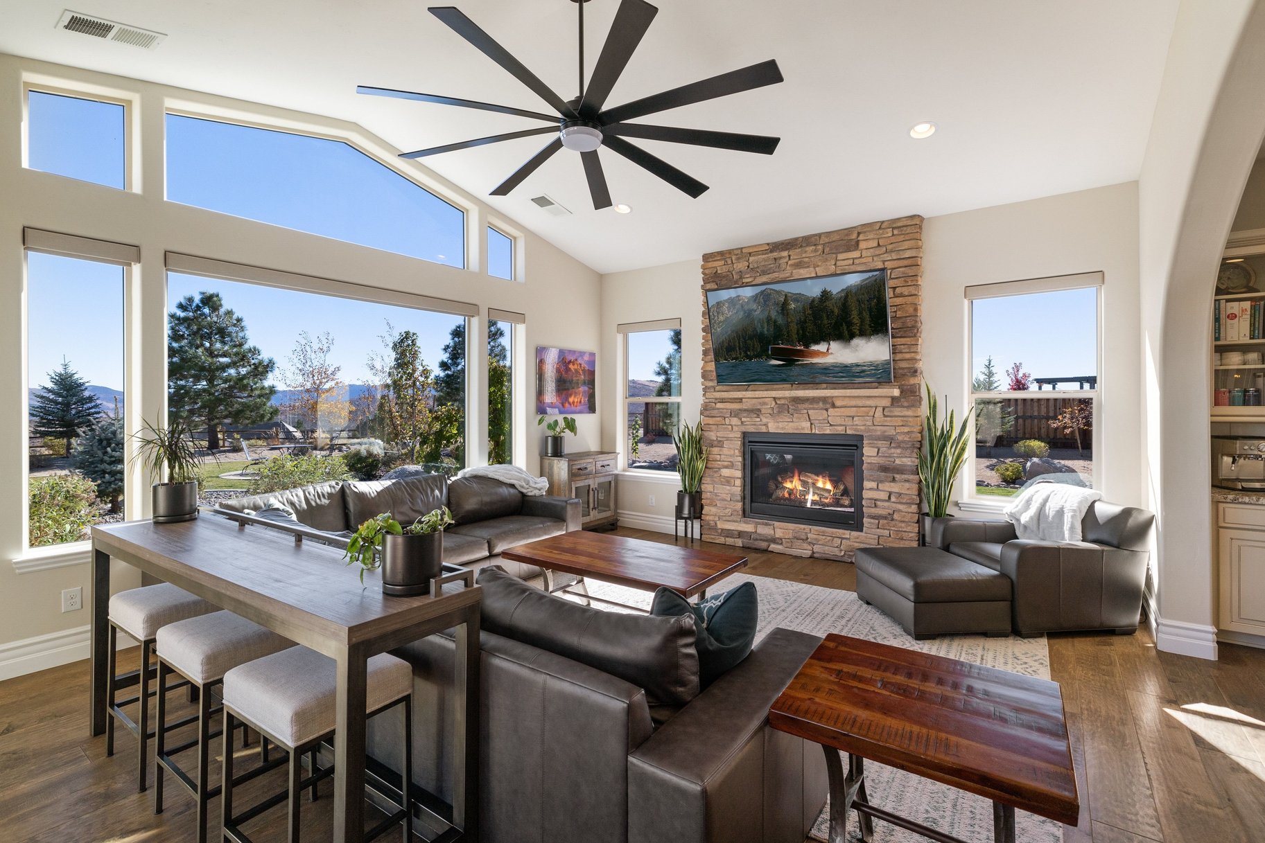  A Monte Vista Masterpiece  Panoramic Views, Exceptional Living - 物件實景