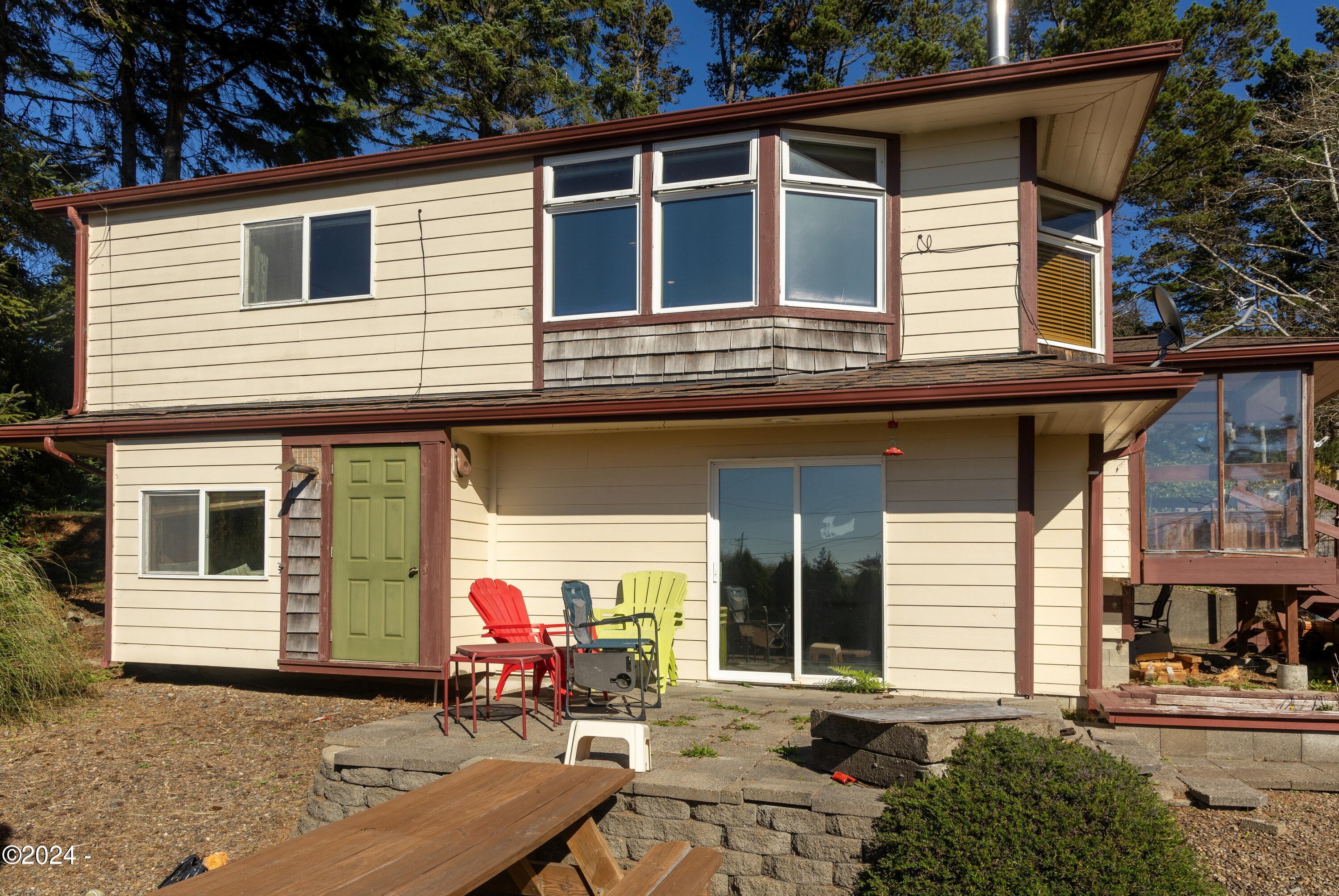 850 SE 31st, Lincoln City, Oregon, 97367, United States, 4 Bedrooms Bedrooms, ,2 BathroomsBathrooms,Residential,For Sale,850 SE 31st,1637852