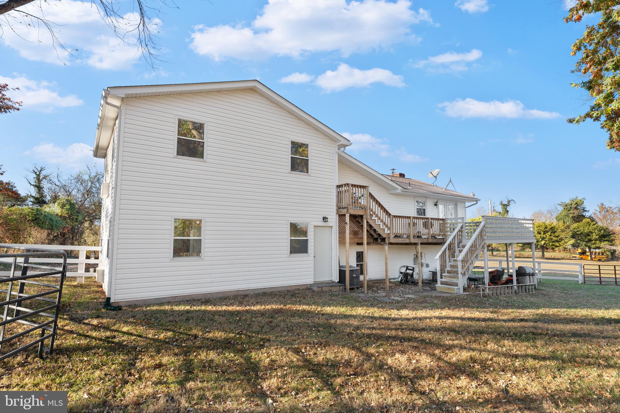 Warrenton, Virginia, 20187, United States, 3 Bedrooms Bedrooms, ,2 BathroomsBathrooms,Residential,For Sale,1987045