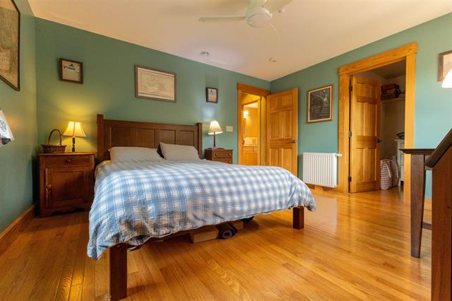 Peterborough, New Hampshire, 03458, United States, 4 Bedrooms Bedrooms, ,1 BathroomBathrooms,Residential,For Sale,1974212