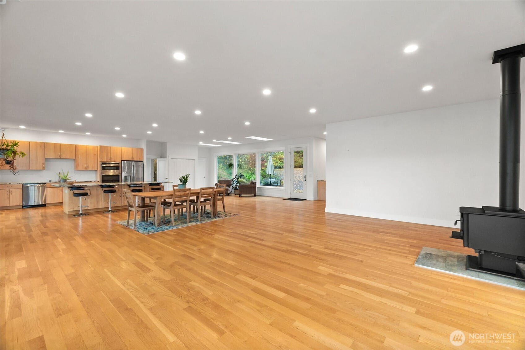 Shelton, Washington, 98584, United States, 3 Bedrooms Bedrooms, ,2 BathroomsBathrooms,Residential,For Sale,1992826