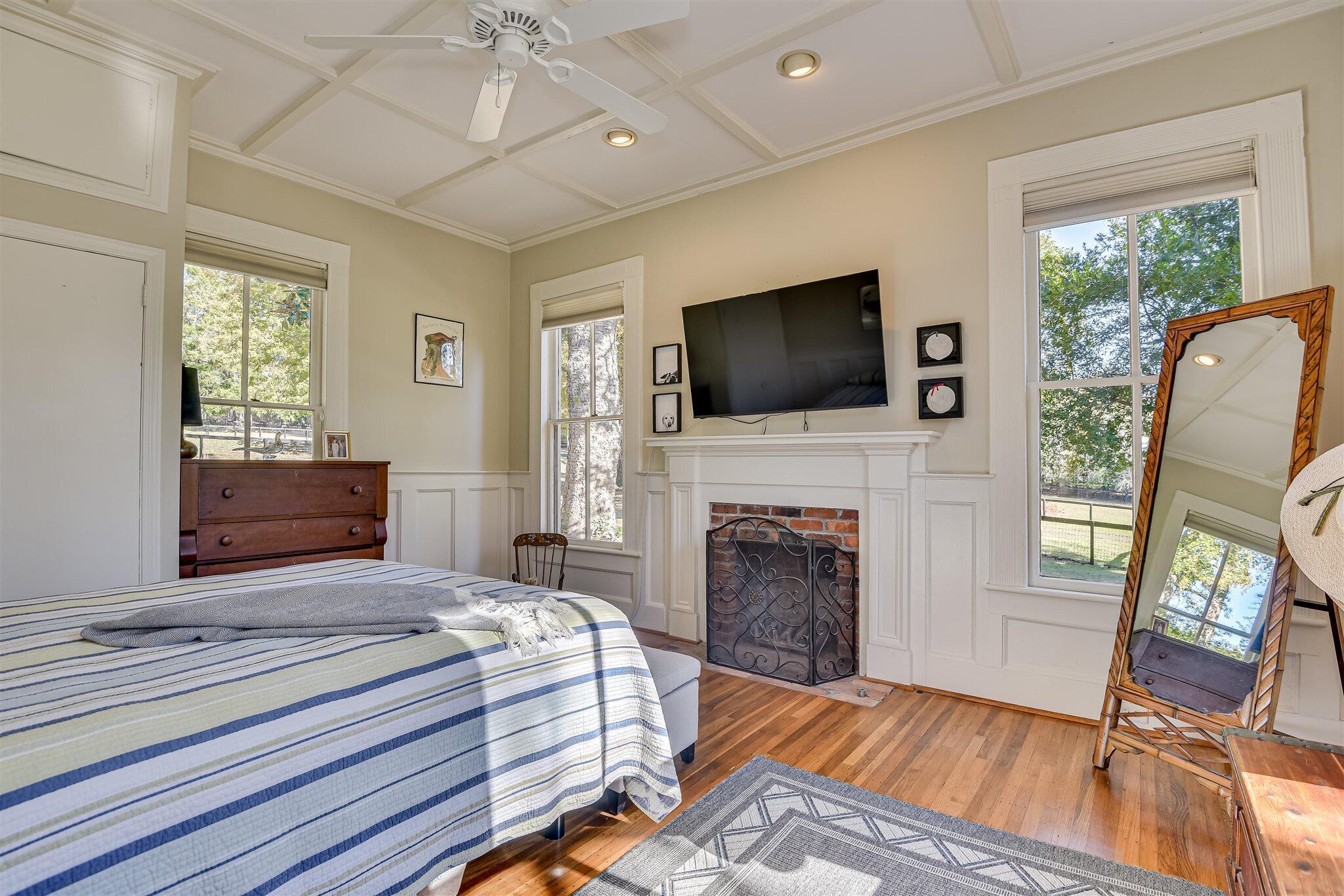 Aiken, South Carolina, 29803, United States, 2 Bedrooms Bedrooms, ,1 BathroomBathrooms,Residential,For Sale,1993088