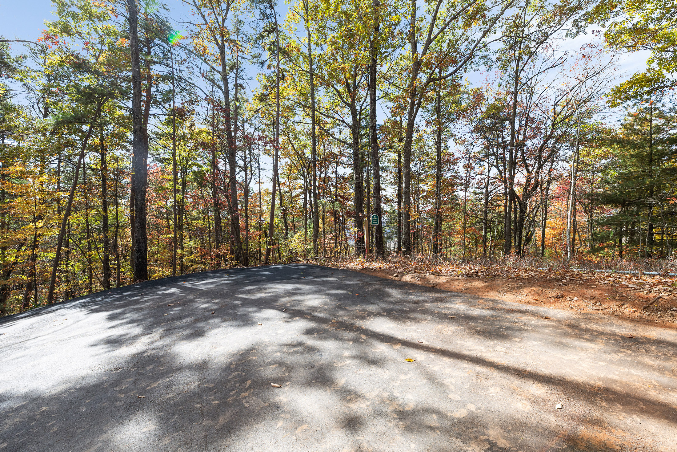  Mineral Bluff Retreat Offers Resort-caliber Outdoor Living and Sweeping Views - 物件實景