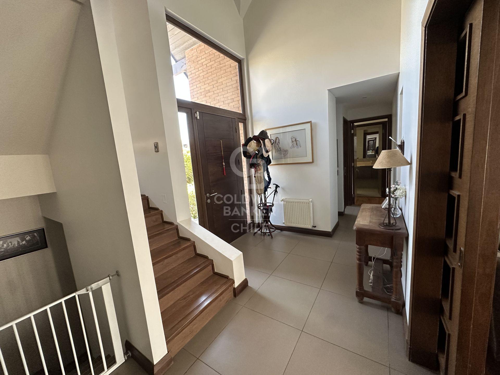 Las Condes, Chile, 4 Bedrooms Bedrooms, ,5 BathroomsBathrooms,Residential,For Sale,1728861