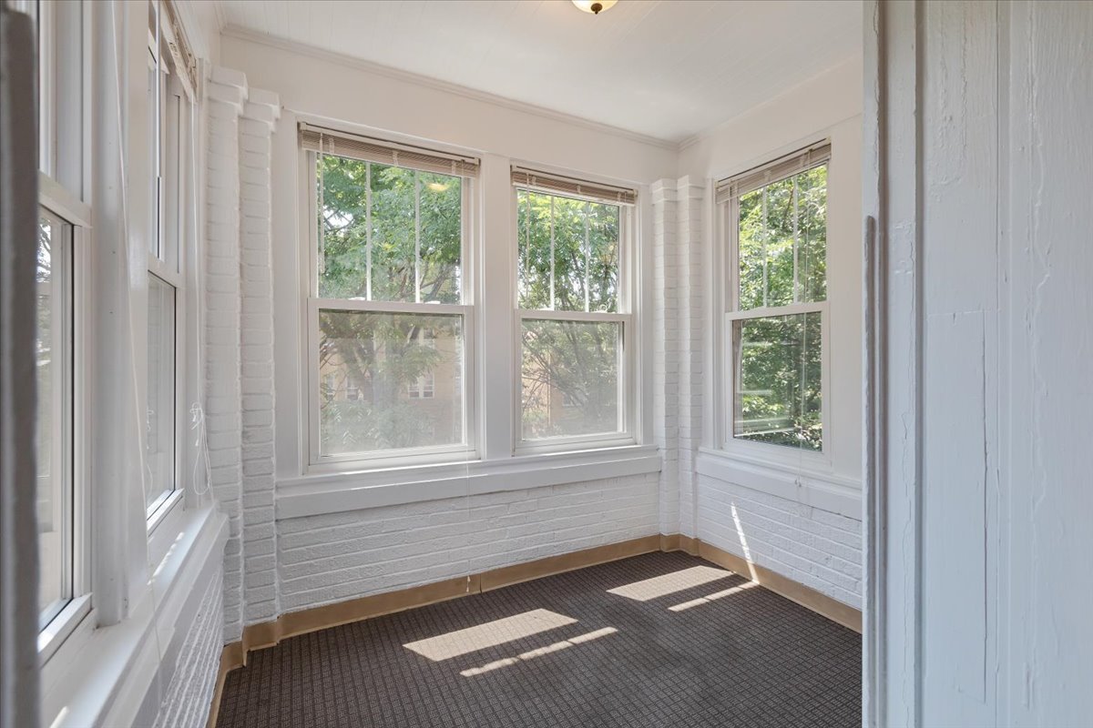 Evanston, Illinois, 60202, United States, 4 Bedrooms Bedrooms, ,Residential,For Sale,1923583