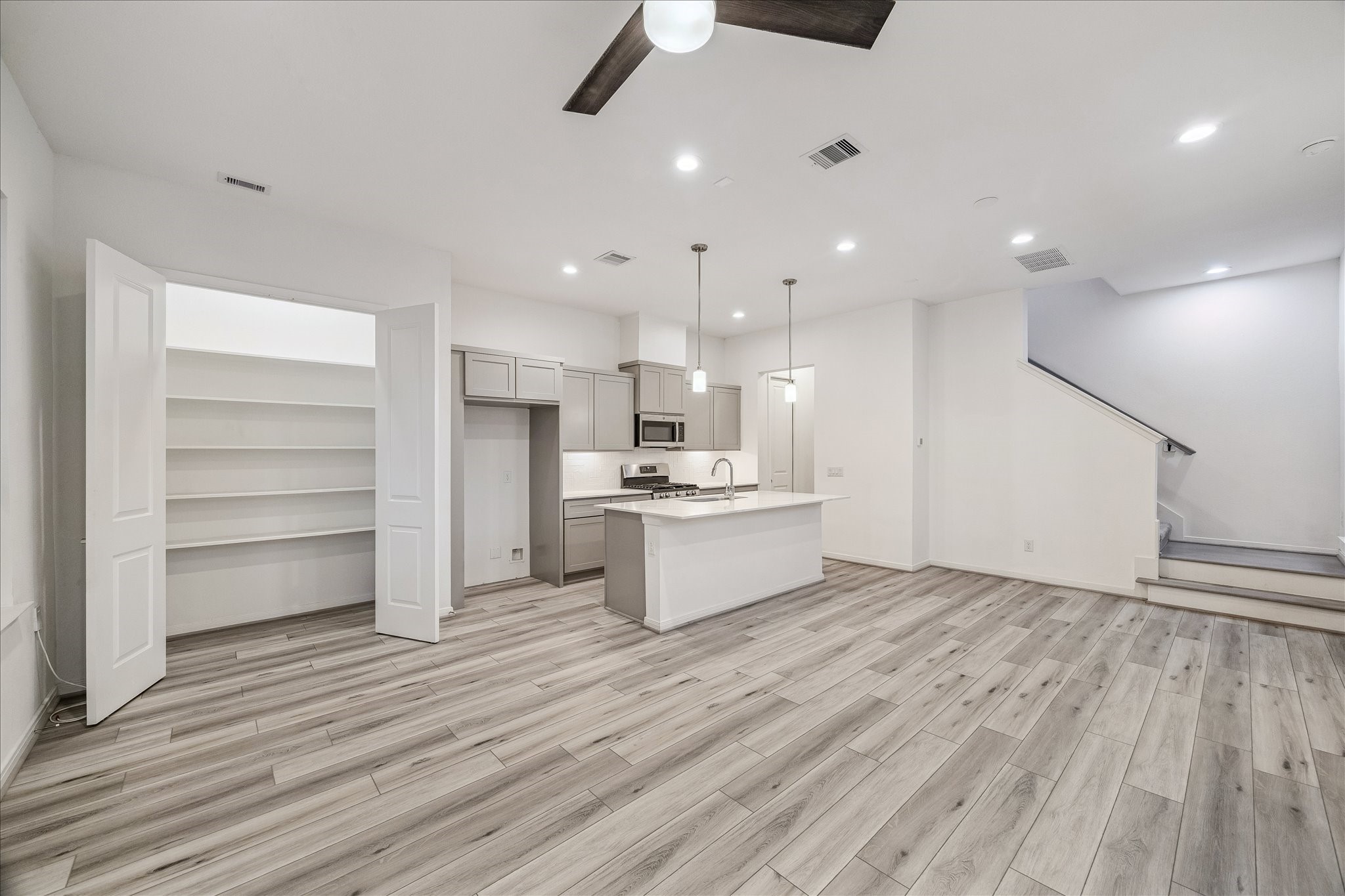 1524 Ojeman Road D - 物件實景