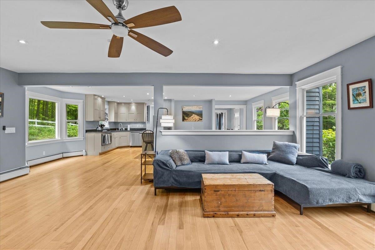 Stowe, Vermont, 05672, United States, 6 Bedrooms Bedrooms, ,4 BathroomsBathrooms,Residential,For Sale,1840743