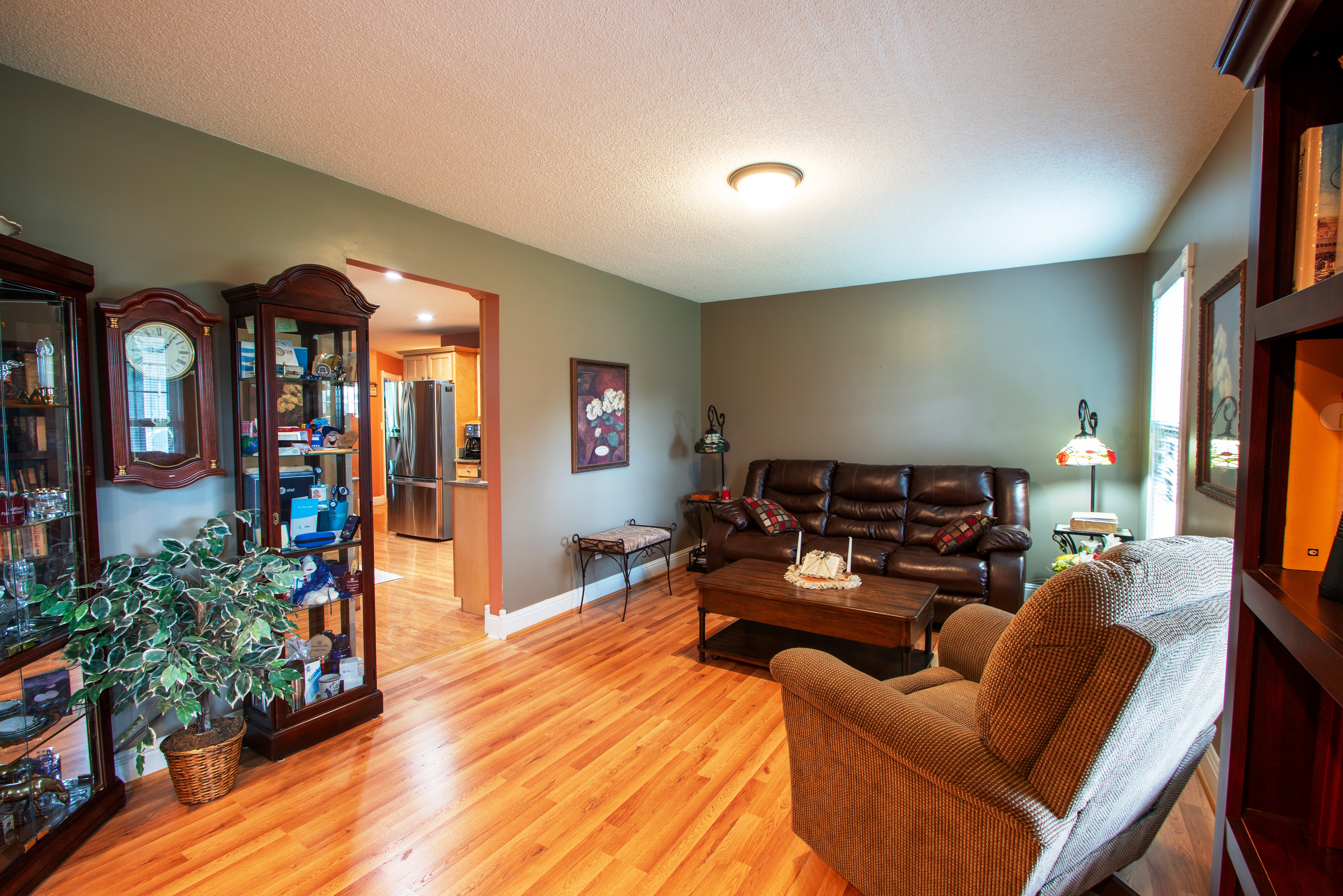 Paducah, Kentucky, 42003, United States, 4 Bedrooms Bedrooms, ,2 BathroomsBathrooms,Residential,For Sale,1974262