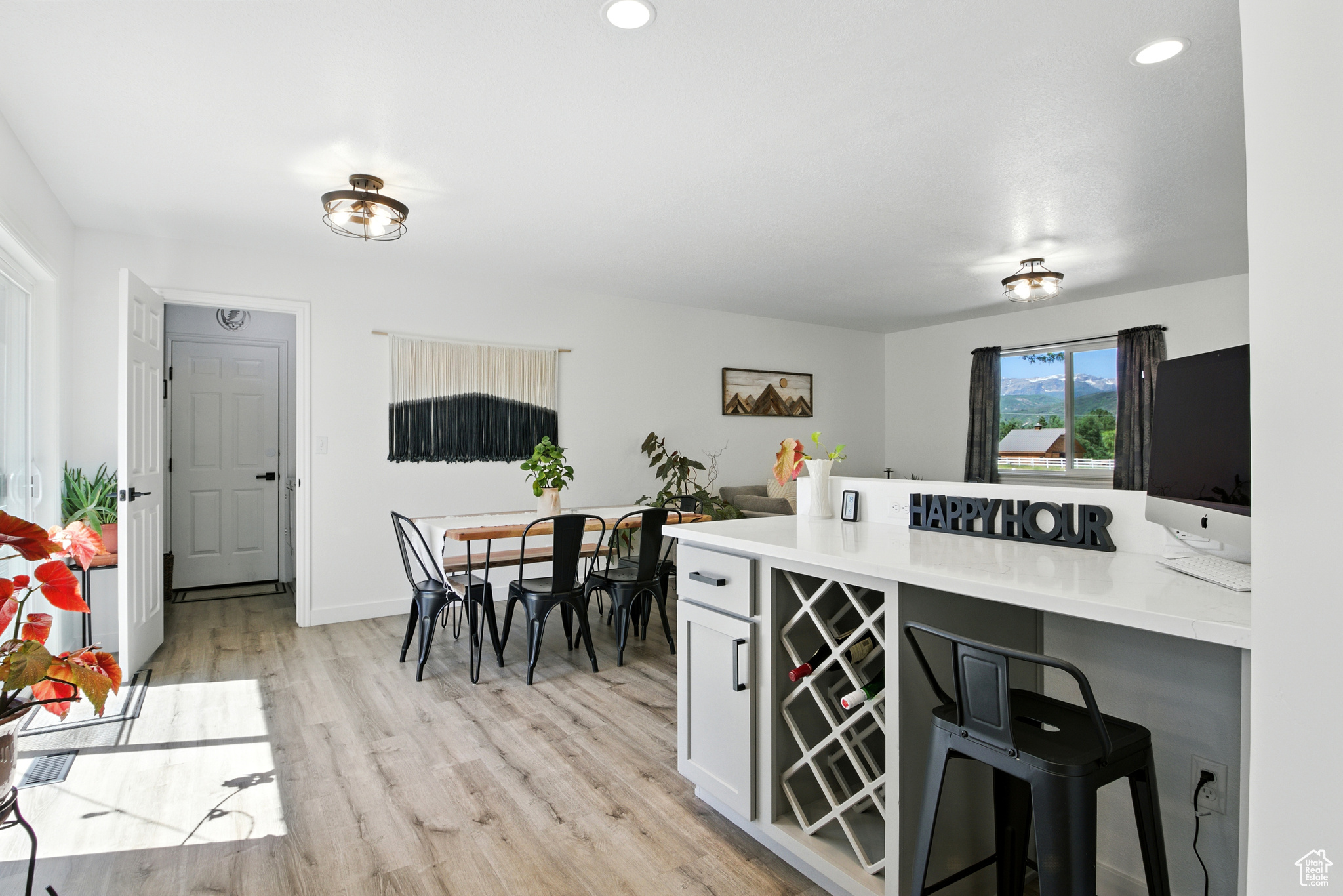 Heber City, Utah, 84032, United States, 4 Bedrooms Bedrooms, ,3 BathroomsBathrooms,Residential,For Sale,1856217