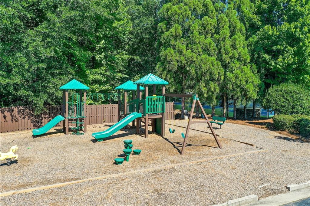 Mableton, Georgia, 30126, United States, 5 Bedrooms Bedrooms, ,4 BathroomsBathrooms,Residential,For Sale,1897696