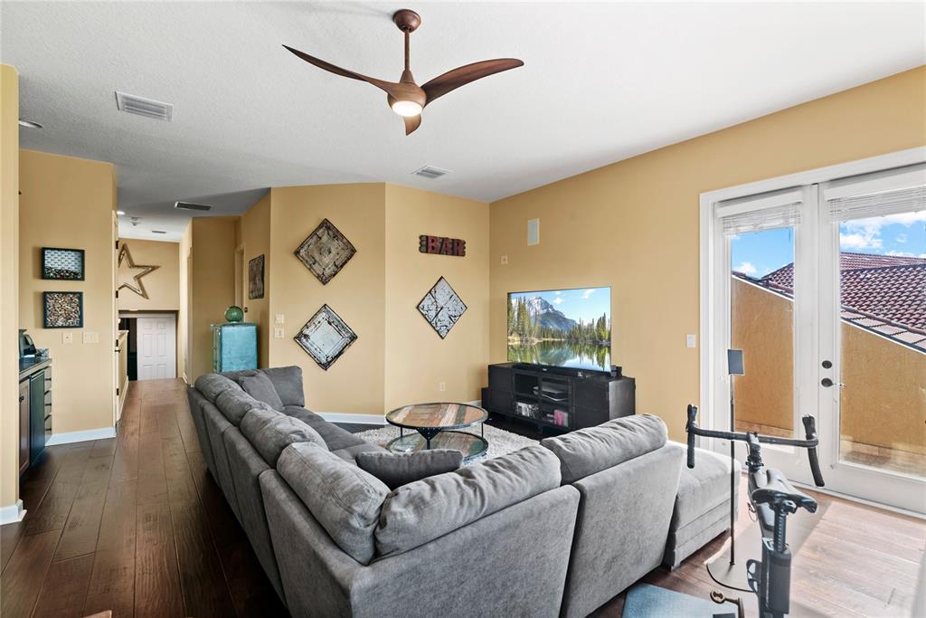 Lake Mary, Florida, 32746, United States, 5 Bedrooms Bedrooms, ,4 BathroomsBathrooms,Residential,For Sale,1827017