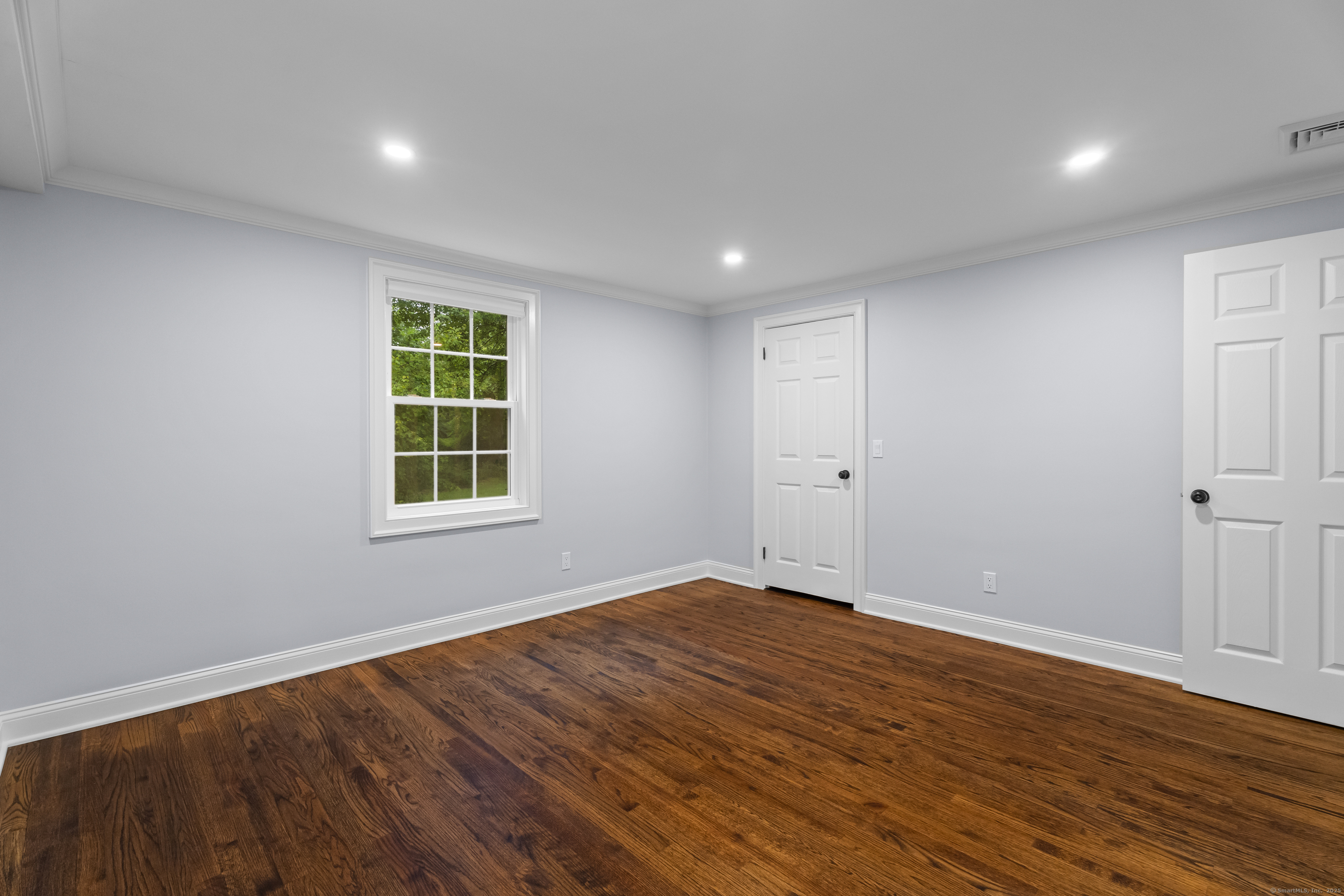 Norwalk, Connecticut, 06850, United States, 3 Bedrooms Bedrooms, ,3 BathroomsBathrooms,Residential,For Sale,1911174
