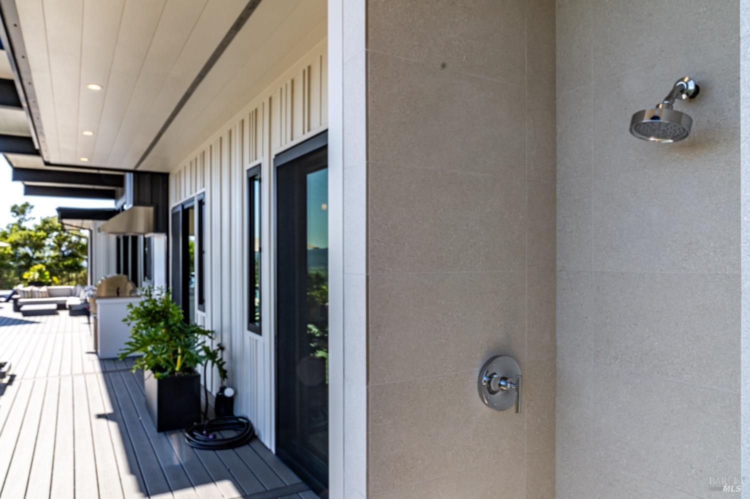 Napa, California, 94558, United States, 2 Bedrooms Bedrooms, ,5 BathroomsBathrooms,Residential,For Sale,1759434