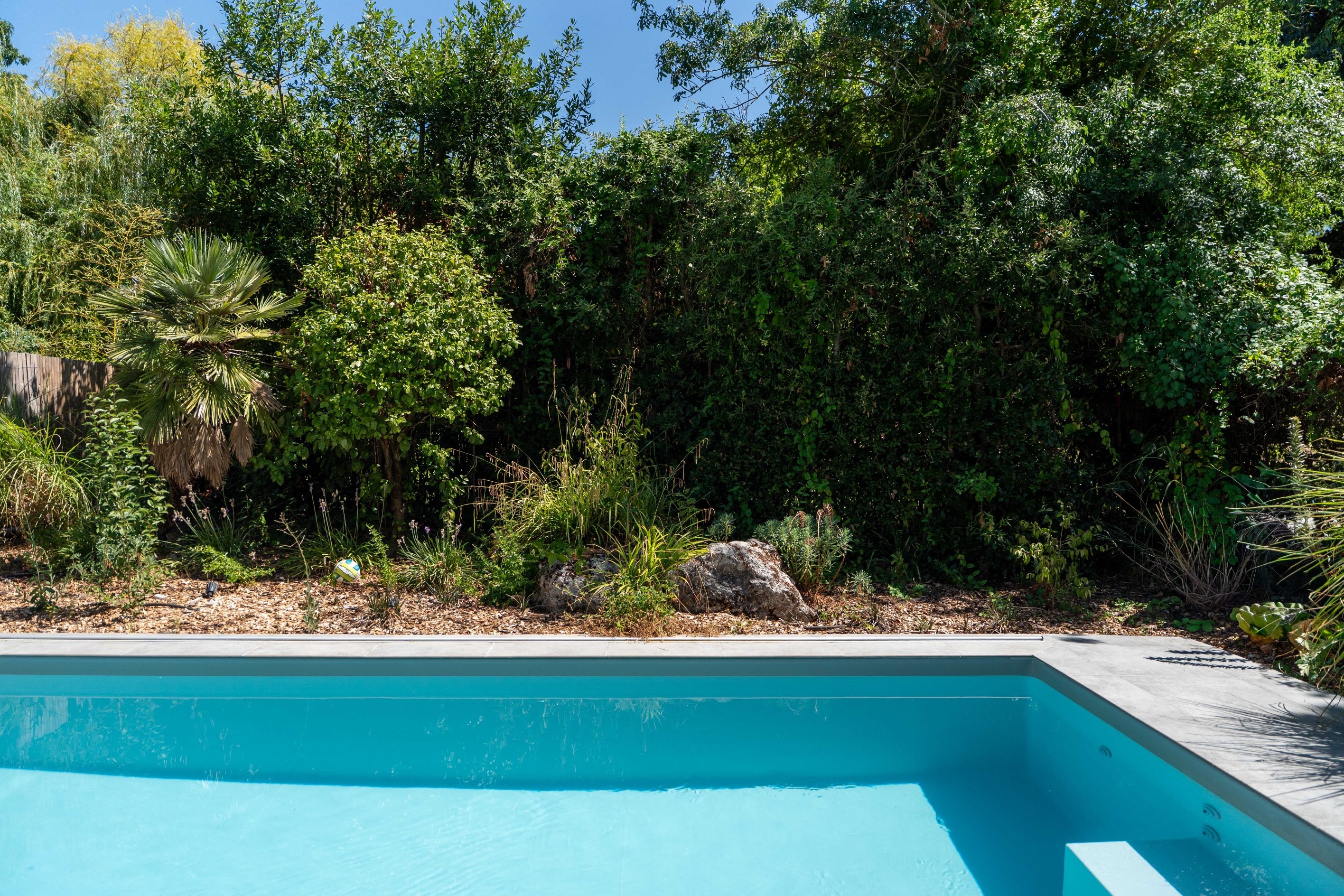  Villa with Swimming Pool on the Edge of Parc Charruyer - 物件實景