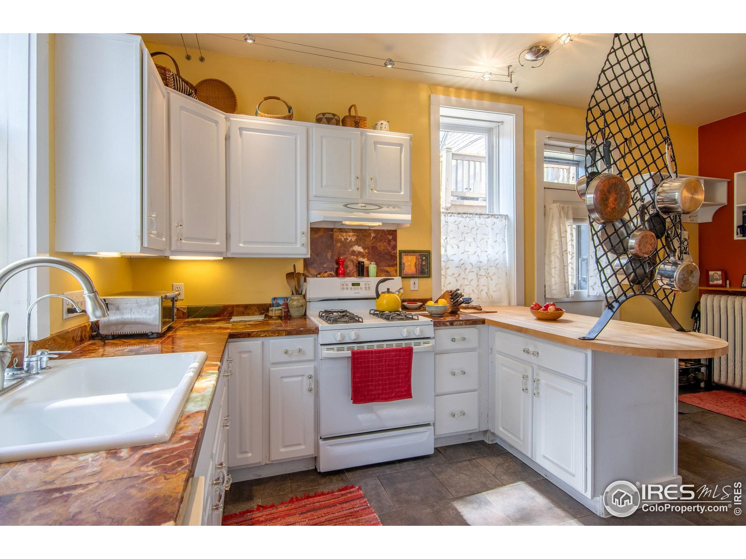 Boulder, Colorado, 80302, United States, 2 Bedrooms Bedrooms, ,Residential,For Sale,1989370