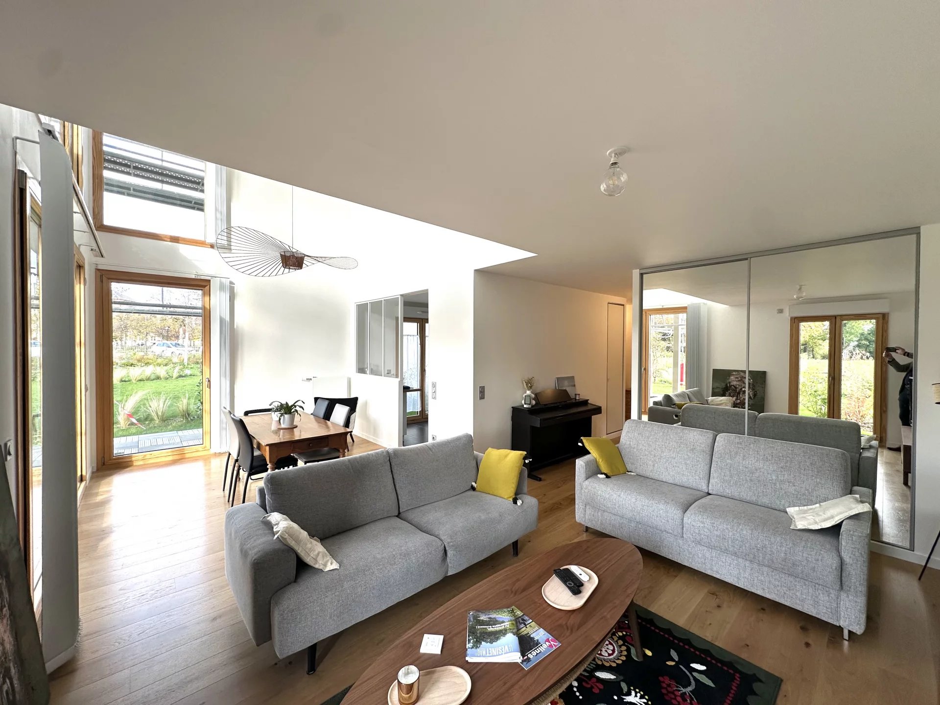 Le Vésinet, Île-de-France, 78110, FR, 2 Bedrooms Bedrooms, ,1 BathroomBathrooms,Residential,For Sale,1994507