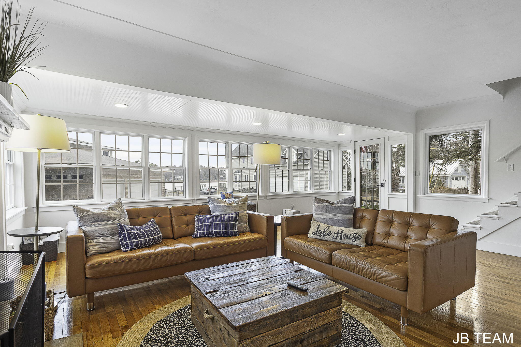 Holland, Michigan, 49423, United States, 3 Bedrooms Bedrooms, ,2 BathroomsBathrooms,Residential,For Sale,1827568