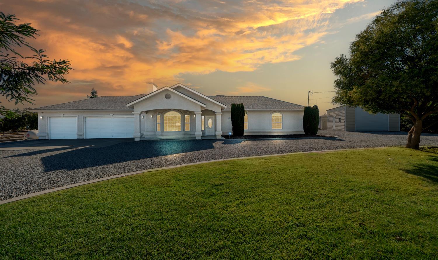 Madera, California, 93636, United States, 4 Bedrooms Bedrooms, ,3 BathroomsBathrooms,Residential,For Sale,1920863